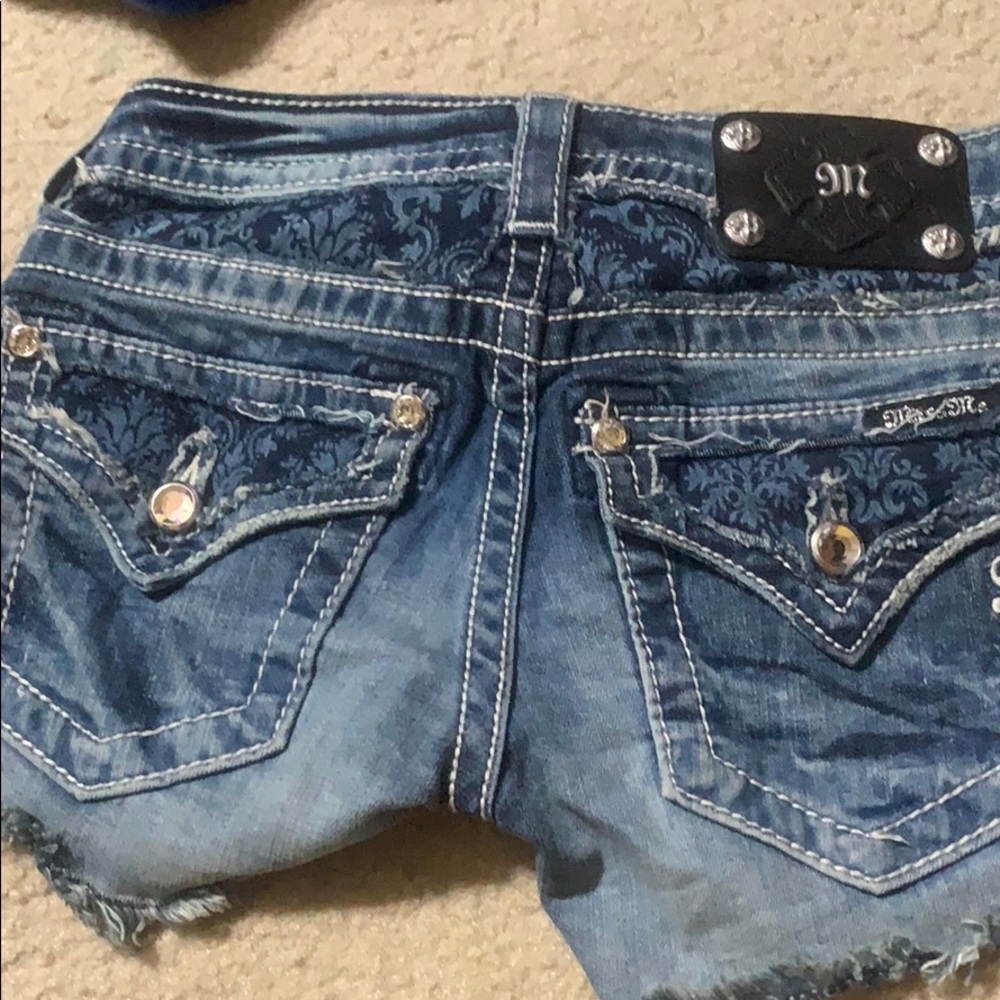 Miss me shorts size 25